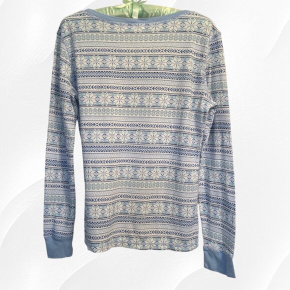 St. Eve pajama top - blue/white w snowflake pattern - Picture 3 of 7